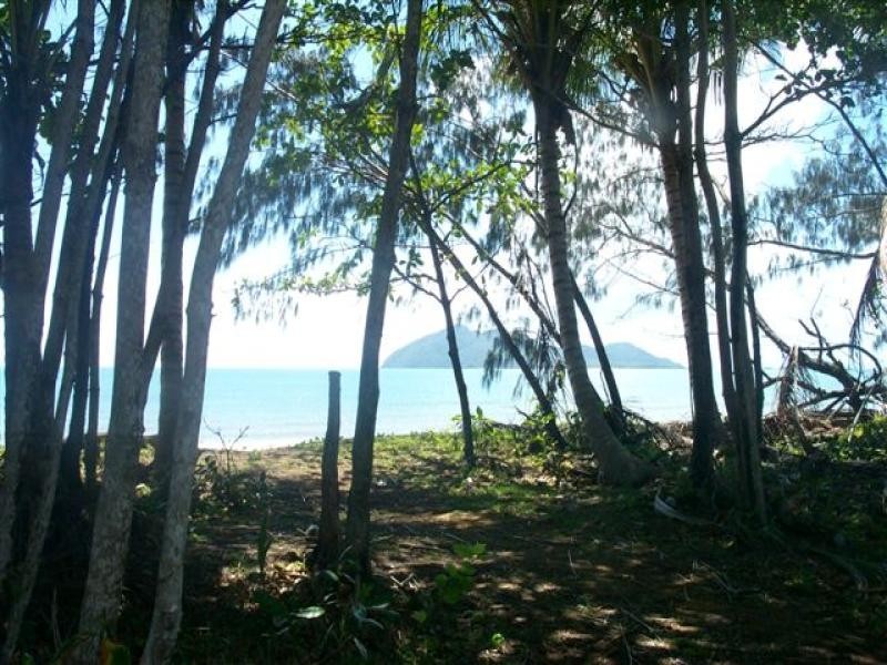 Mission Beach QLD 4852