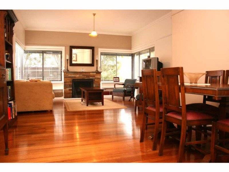 8 Walter Street, Mitcham VIC 3132