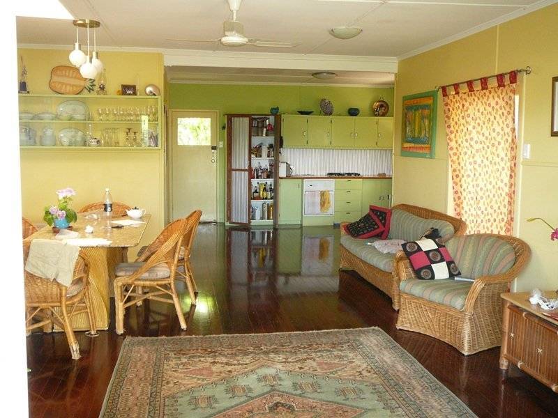 7 Mary Street, Alexandra Headland QLD 4572