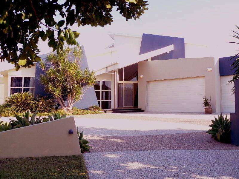 8 Mooloolah Island, Minyama QLD 4575