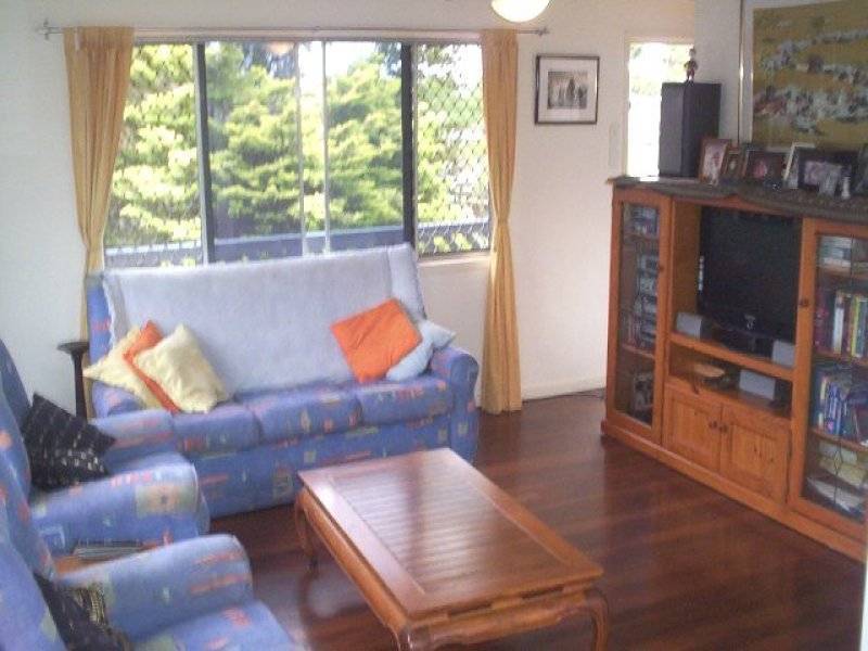 21 Palm Drive, Mooloolaba QLD 4557