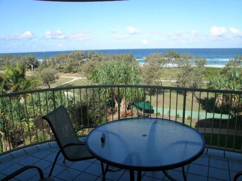 147 Lowanna Drive, Buddina QLD 4575