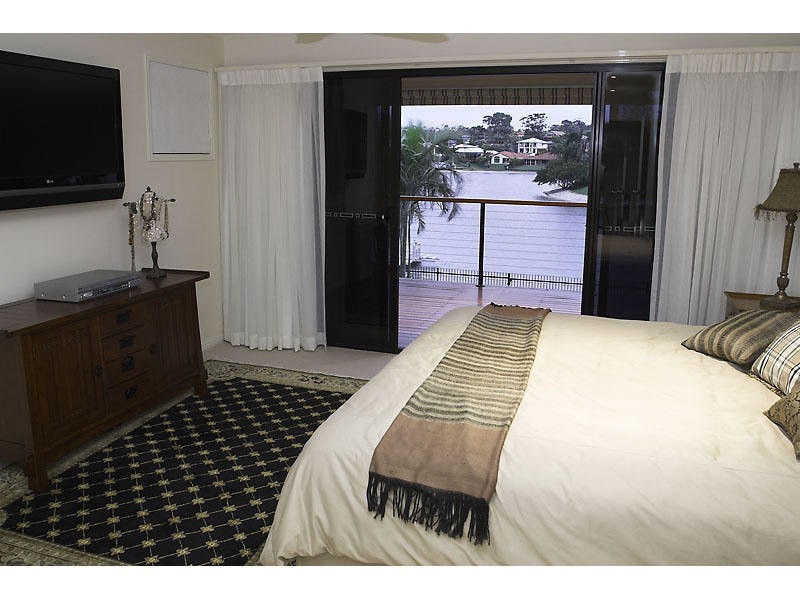 18 Tarwarri Crescent, Mooloolaba QLD 4557