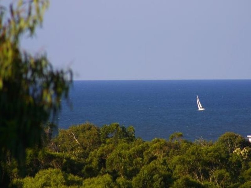 25 Tantula Road East, Alexandra Headland QLD 4572