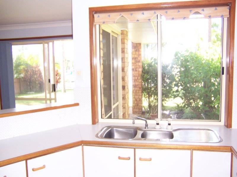 1 Adelong Crescent, Buddina QLD 4575
