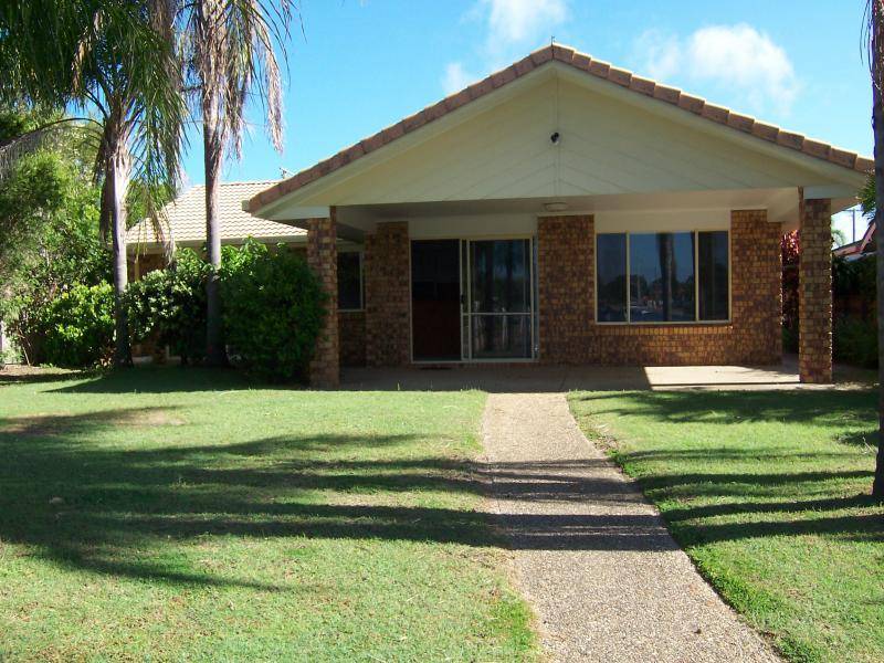 1 Adelong Crescent, Buddina QLD 4575