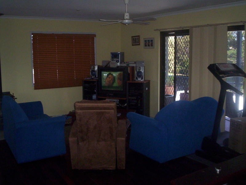 9 Perina Street, Warana QLD 4575