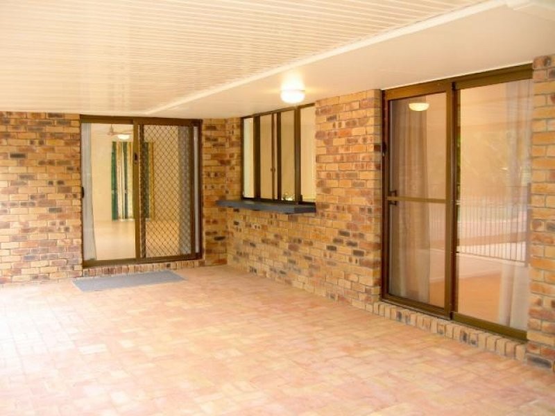 142 Karawatha Drive, Mountain Creek QLD 4557