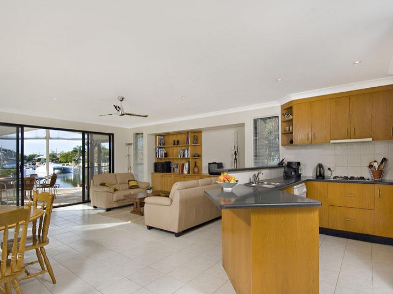5 Wingara Street, Buddina QLD 4575