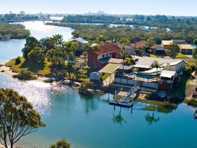 13 Paraka Court, Mountain Creek QLD 4557