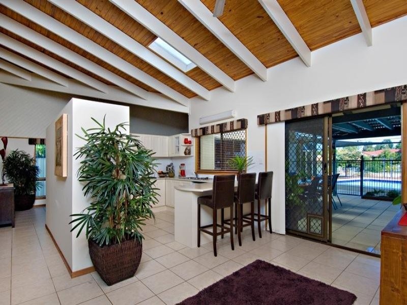 13 Paraka Court, Mountain Creek QLD 4557