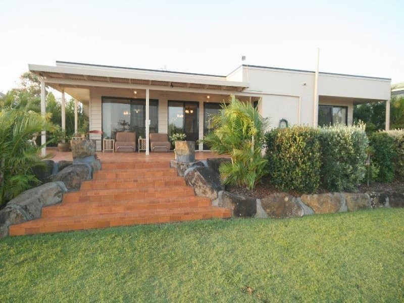 43 Coomaroo Crescent, Minyama QLD 4575