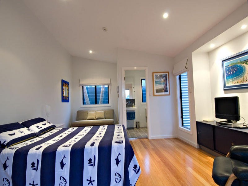 11 William Street, Alexandra Headland QLD 4572