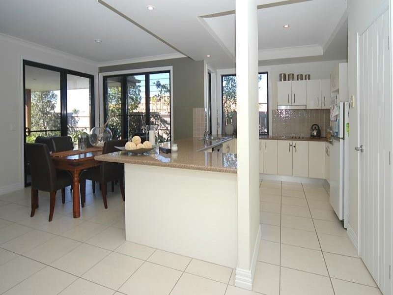 19 Madagascar Court, Kawana Island QLD 4575