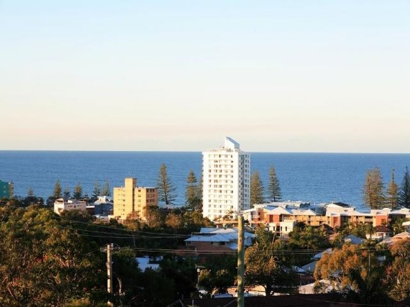 23 Tantula Road East, Alexandra Headland QLD 4572