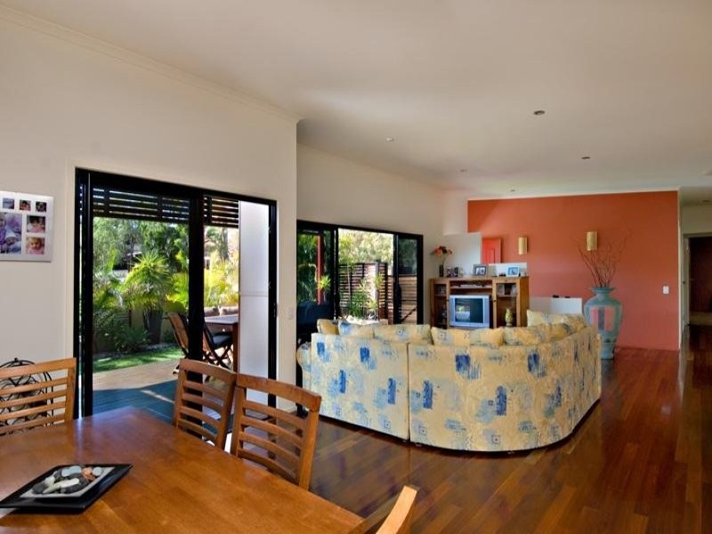 29 Palm Drive, Mooloolaba QLD 4557