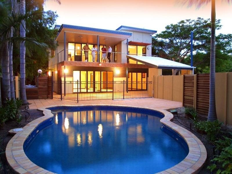 11 Leo Crescent, Alexandra Headland QLD 4572