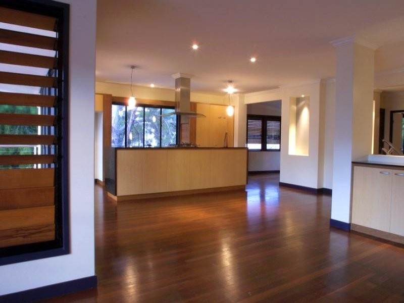 11 Leo Crescent, Alexandra Headland QLD 4572