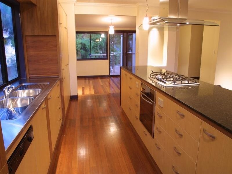 11 Leo Crescent, Alexandra Headland QLD 4572