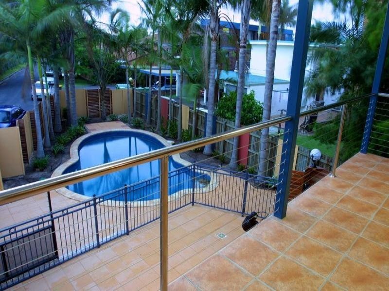 11 Leo Crescent, Alexandra Headland QLD 4572