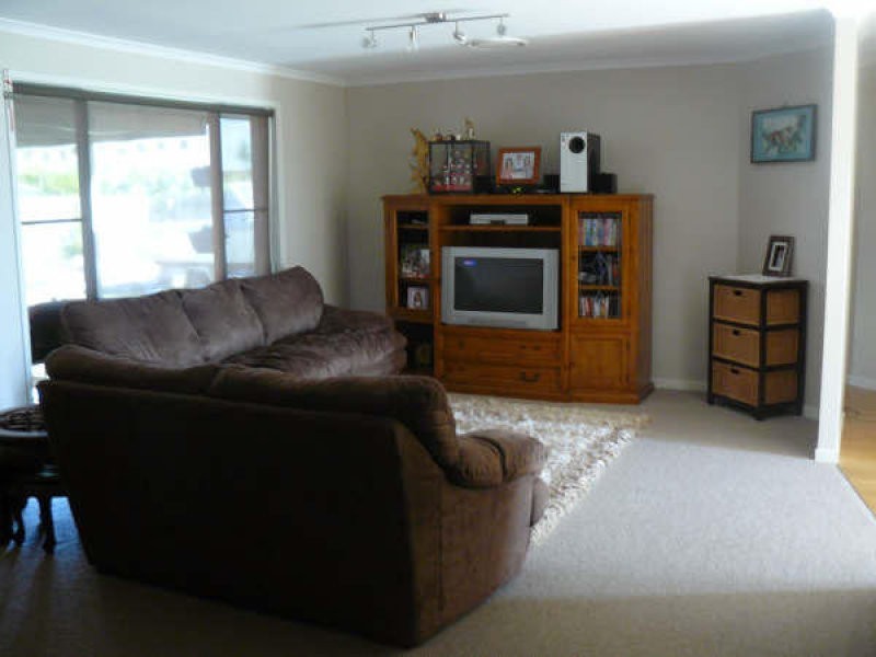 27 Bateman Street, Sippy Downs QLD 4556