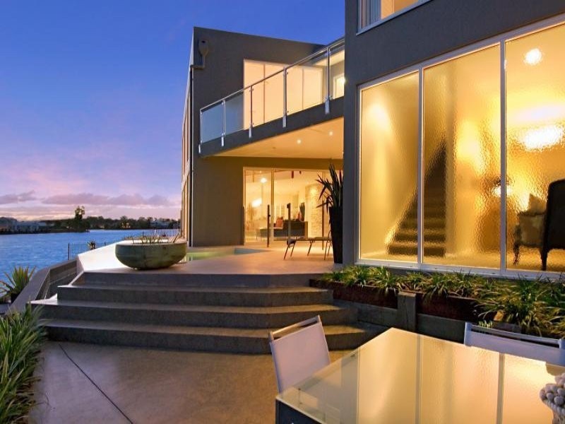 7 Waterfront Court, Twin Waters QLD 4564