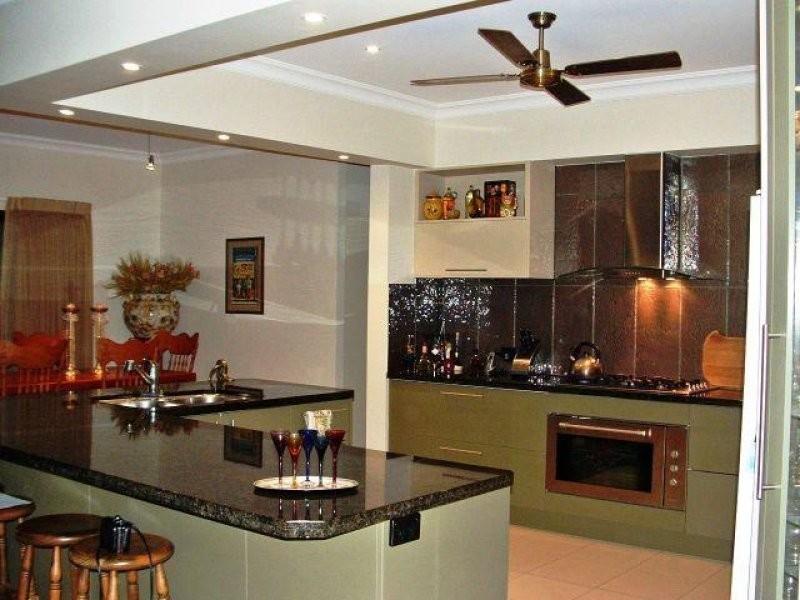 11 Lake View Drive, Twin Waters QLD 4564