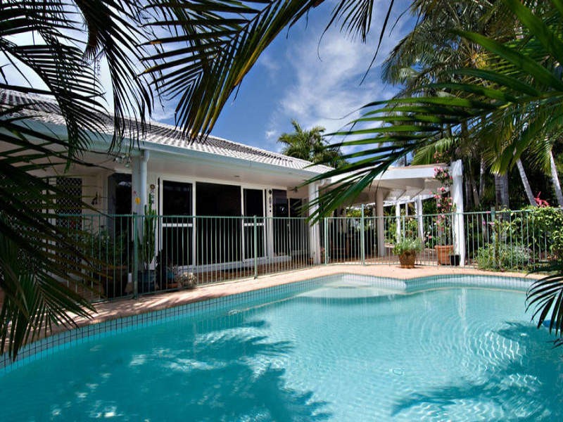 13 Atlantis Parade, Alexandra Headland QLD 4572