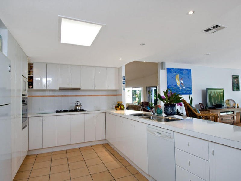 13 Atlantis Parade, Alexandra Headland QLD 4572