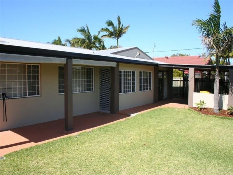 5 Mulgani Street, Warana QLD 4575