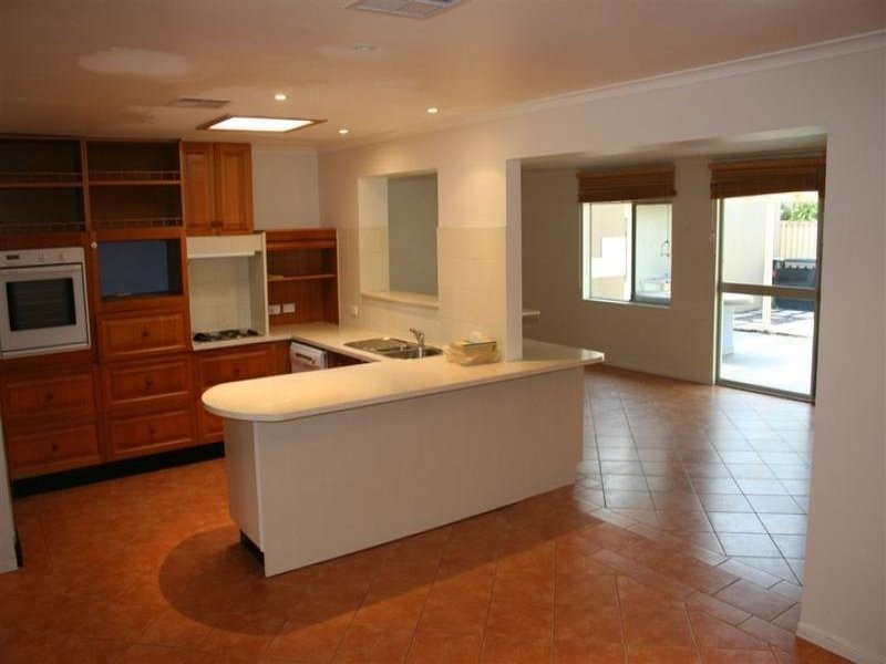 5 Mulgani Street, Warana QLD 4575