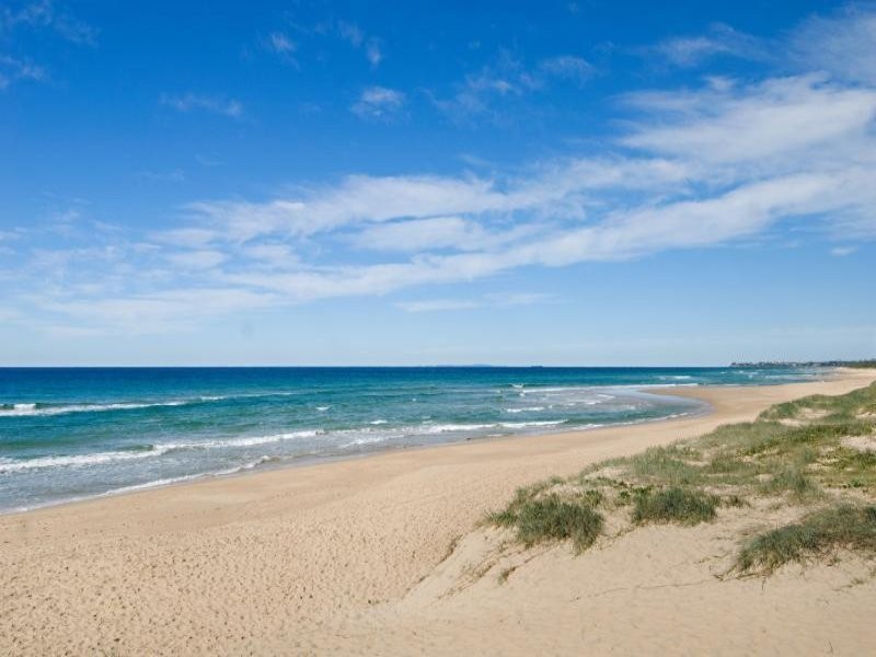 209 Oceanic Drive, Warana QLD 4575