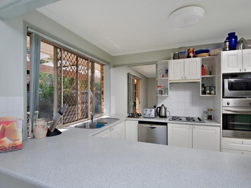 209 Oceanic Drive, Warana QLD 4575