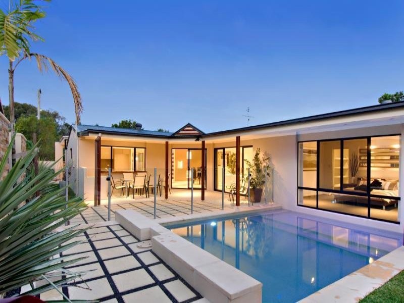 54 Oomoo Street, Buddina QLD 4575