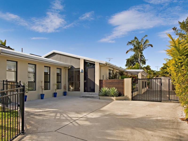 33 Ocean View Avenue, Mooloolaba QLD 4557