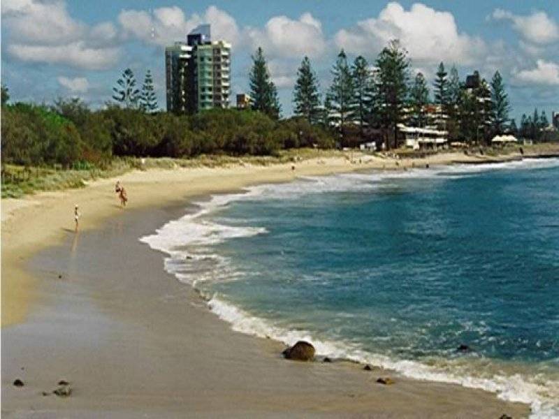 16 Admiralty Drive, Alexandra Headland QLD 4572