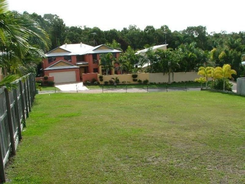 16 Admiralty Drive, Alexandra Headland QLD 4572