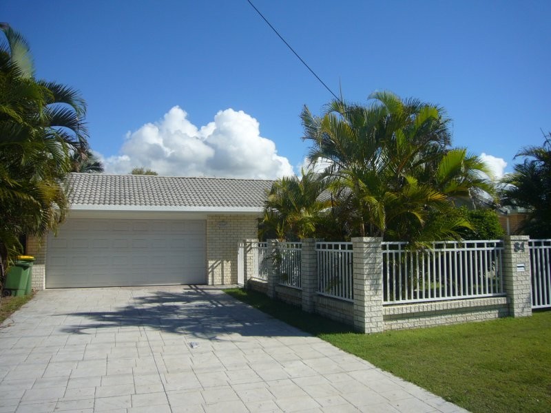 84 Oceanic Drive, Warana QLD 4575