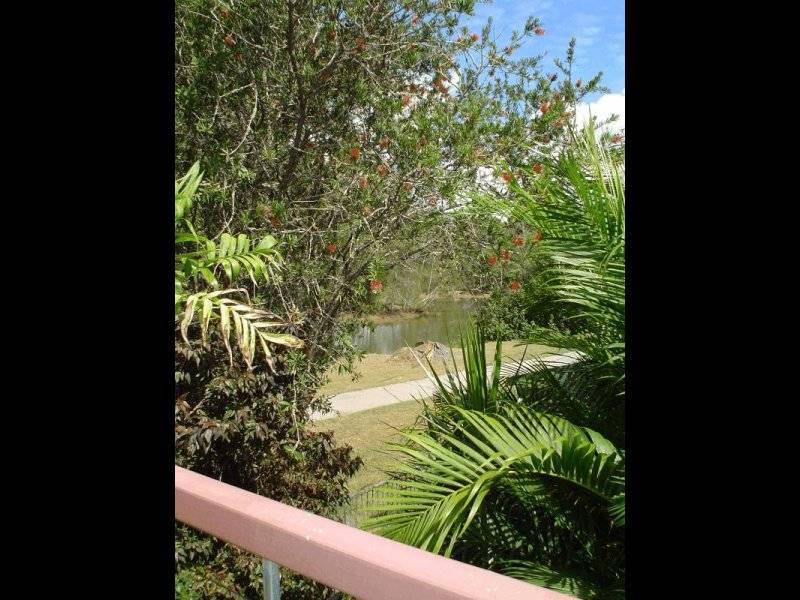 5 Karawatha Drive, Mountain Creek QLD 4557
