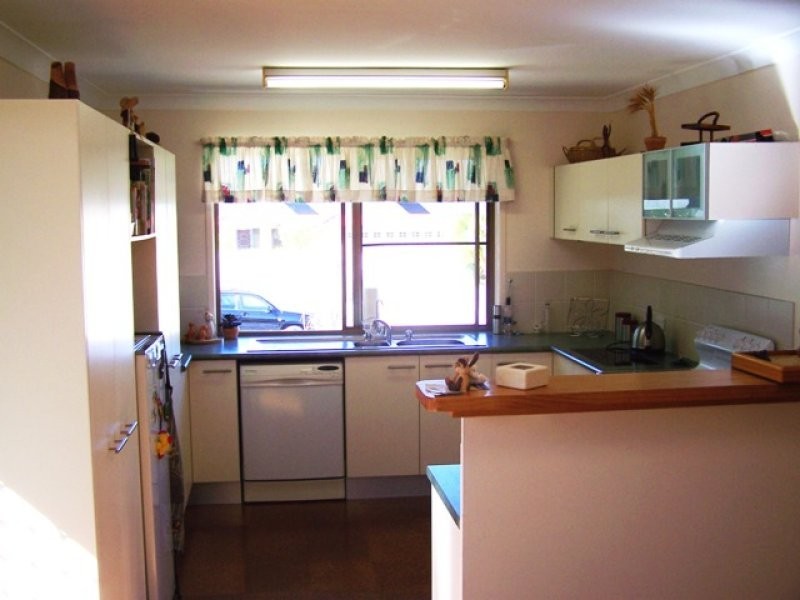 50 Brentwood Avenue, Mooloolaba QLD 4557