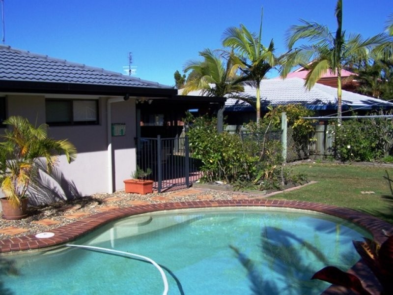 50 Brentwood Avenue, Mooloolaba QLD 4557