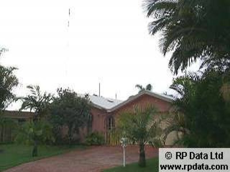13 Adelong Crescent, Buddina QLD 4575