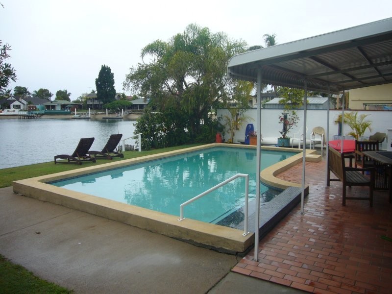 27 Elanora Avenue, Mooloolaba QLD 4557