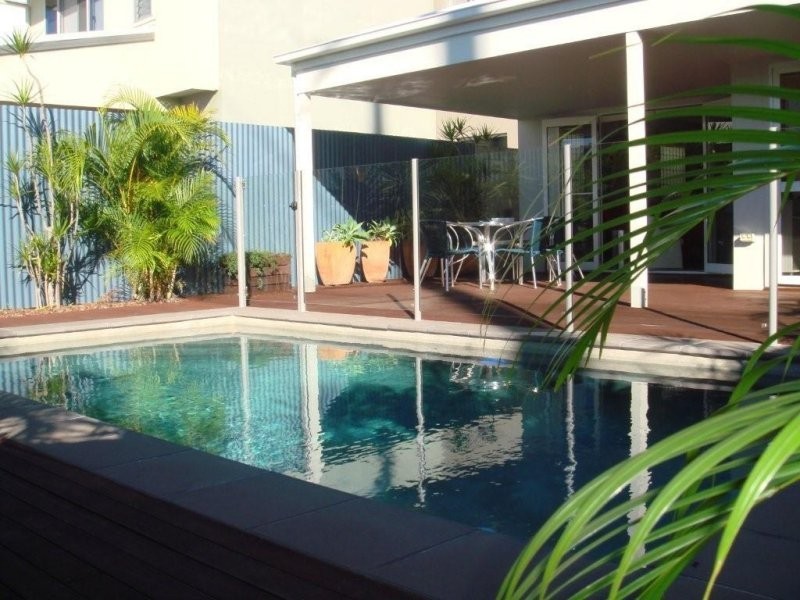 11 Bonaire Court, Kawana Island QLD 4575