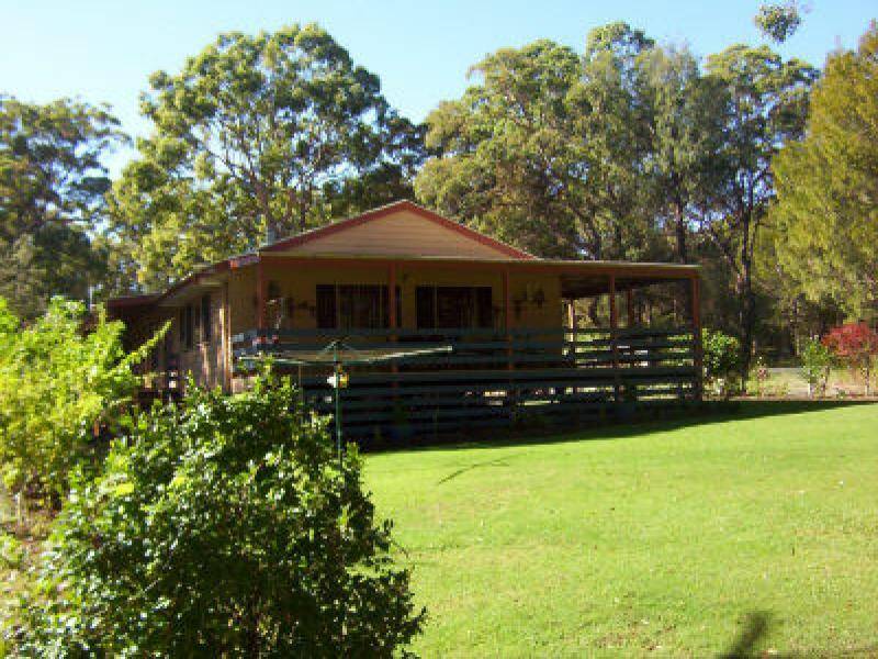25 President Terrace, Macleay Island QLD 4184