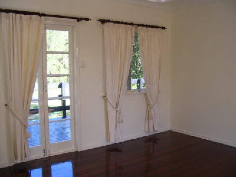 6 Thomas Street, Macleay Island QLD 4184