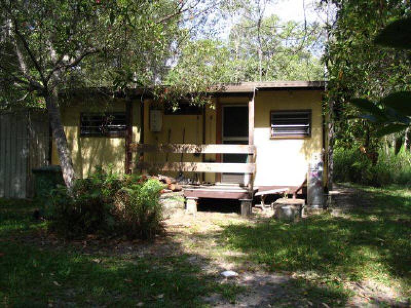 90 Charles Terrace, Macleay Island QLD 4184