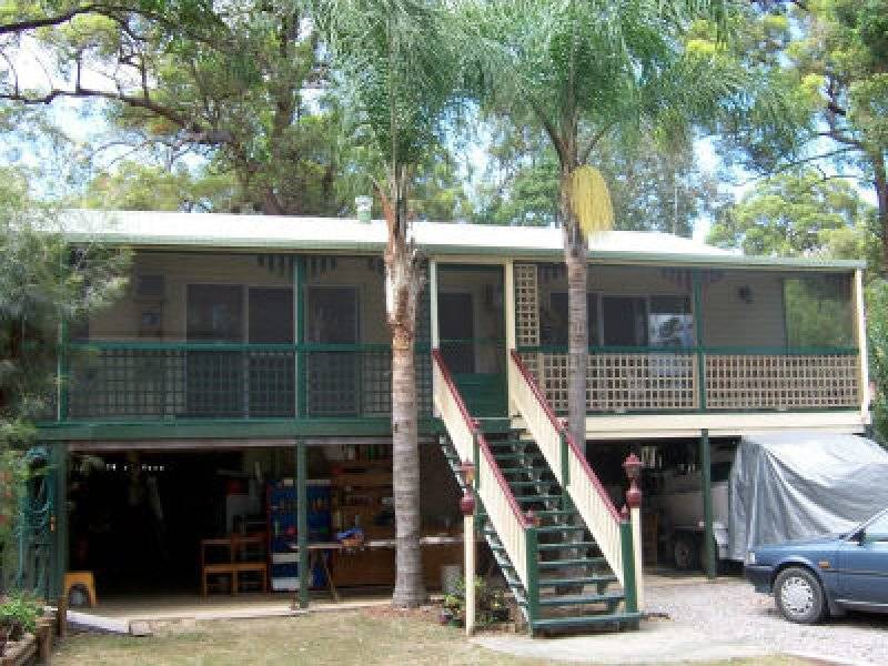 4 Wharf Street, Macleay Island QLD 4184