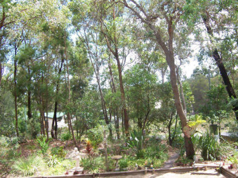 4 Wharf Street, Macleay Island QLD 4184