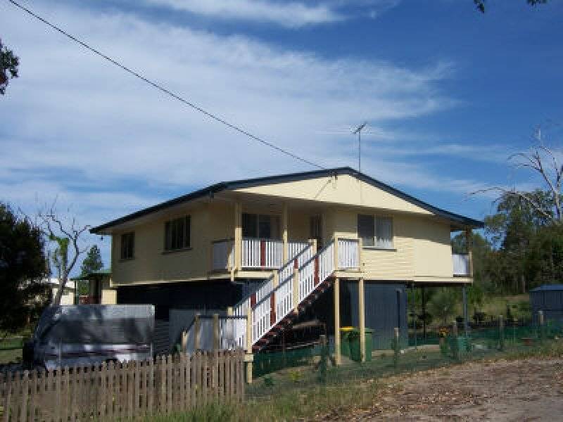 54 Scotts Rd, Macleay Island QLD 4184
